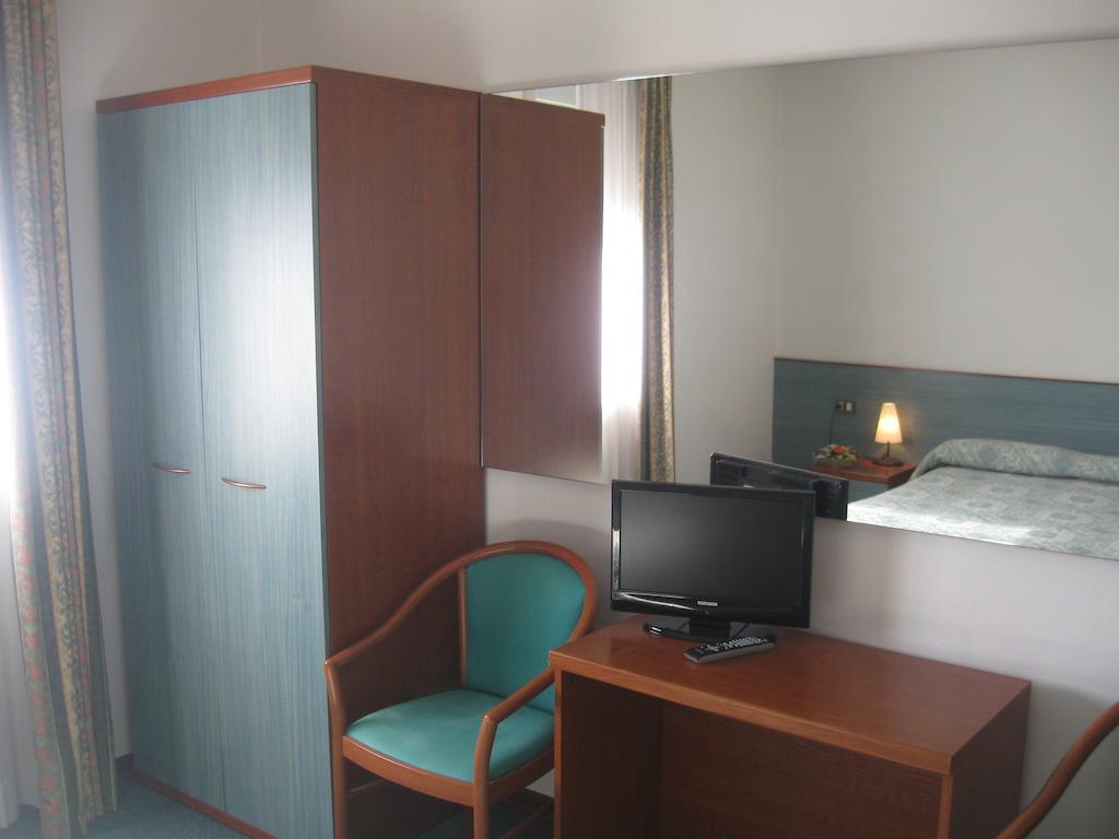 Albergo Del Turista Vernasca Стая снимка
