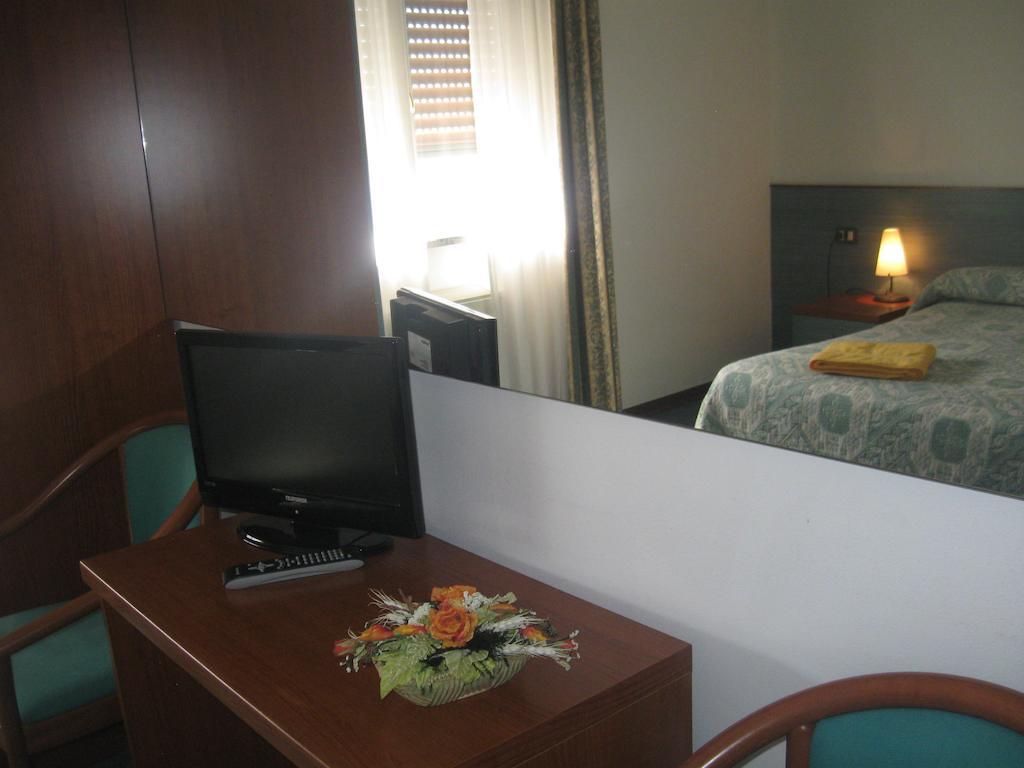 Albergo Del Turista Vernasca Стая снимка