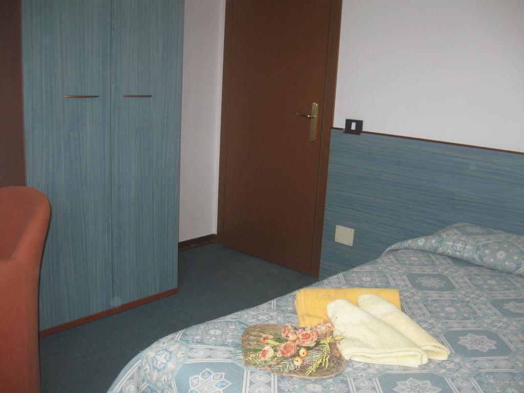 Albergo Del Turista Vernasca Стая снимка